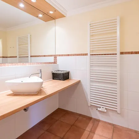 בית הארחה Haus Strandkind 4*