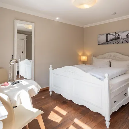 Haus Strandkind Guest house